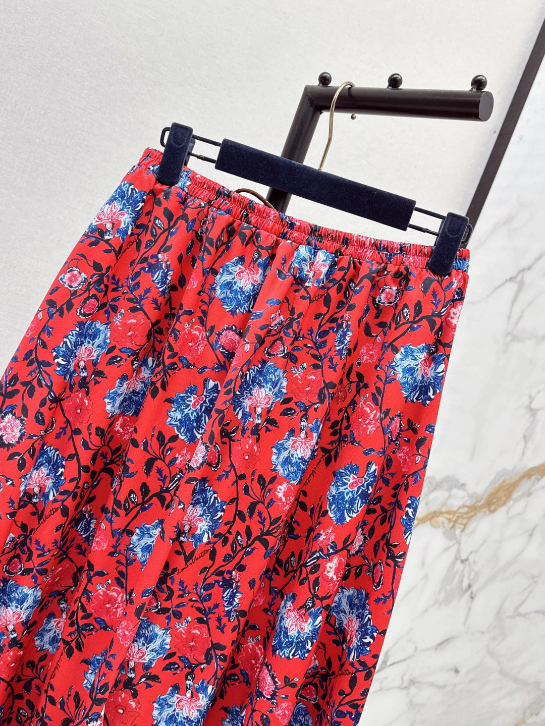 Loui* Floral Vine long skirt