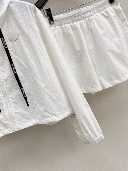 Monc* 25ss hooded jacket and shorts set