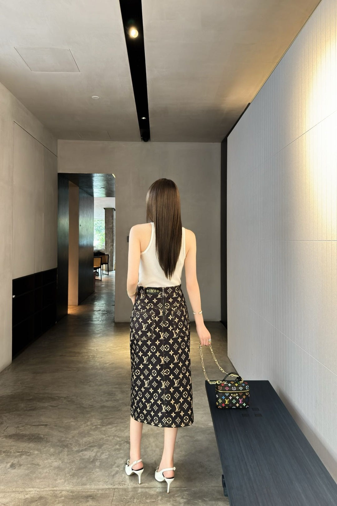 Loui* 25ss monogram printed straight skirt