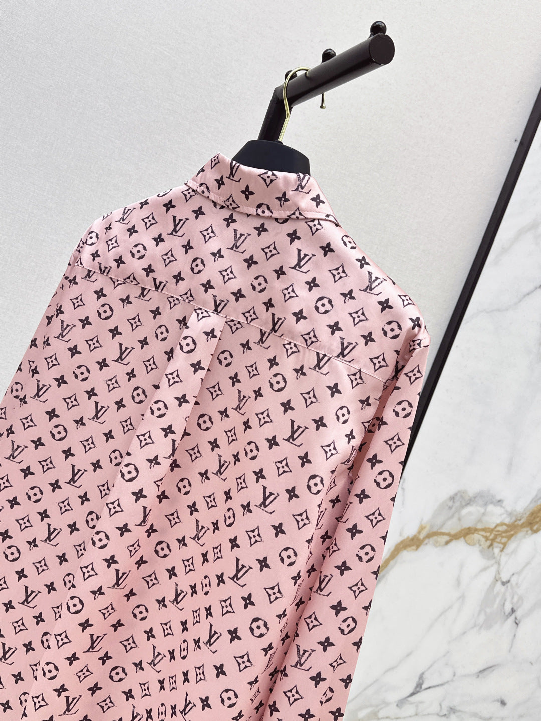 Loui* 25ss monogram technical silk shirt