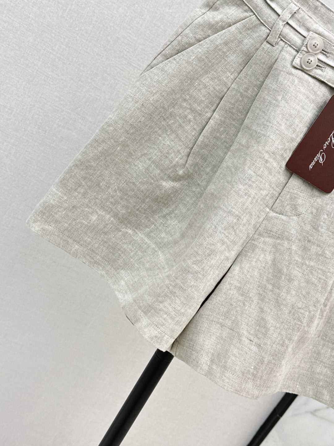 Lor*P 25ss embroidered linen shorts