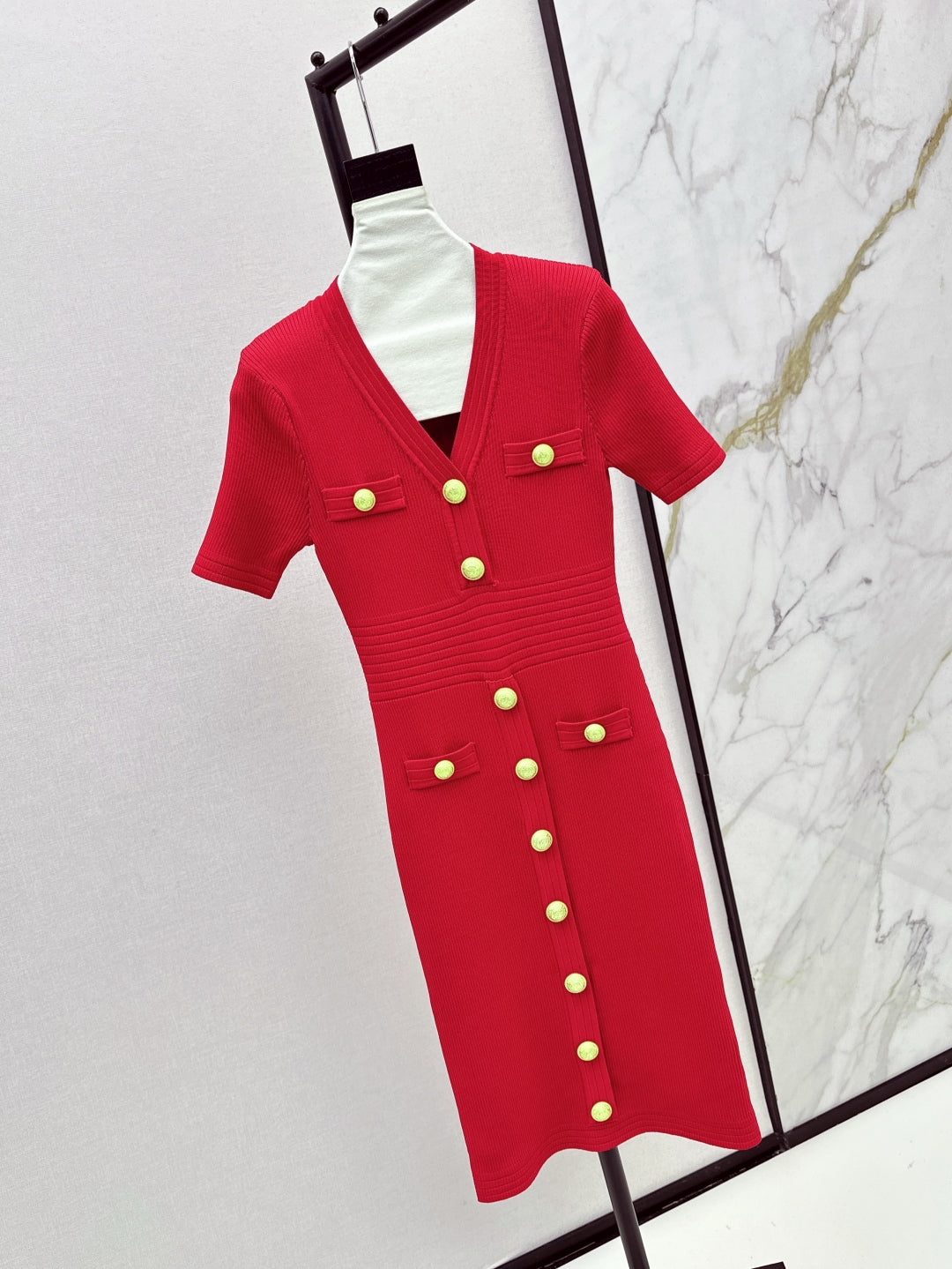 Balm* 25ss knit bodycon dress with gold buttons