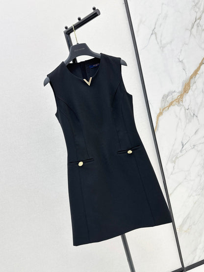 Loui* 25ss sleeveless dress with gold buttons