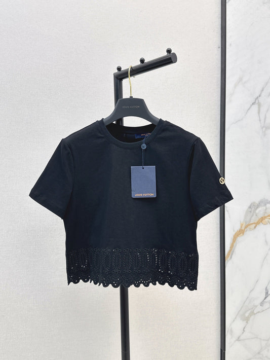 Loui* 25ss embroidered trim cropped top