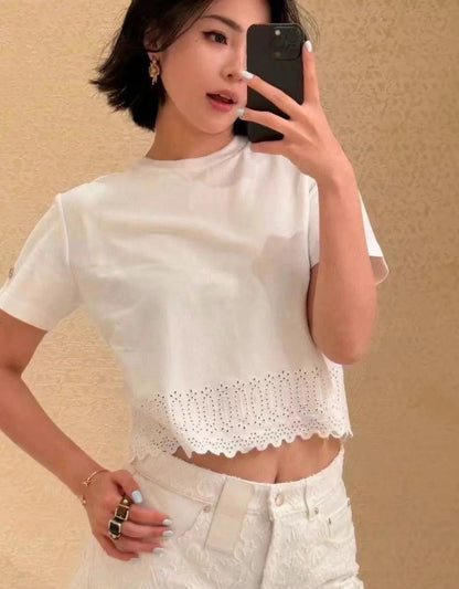 Loui* 25ss embroidered trim cropped top