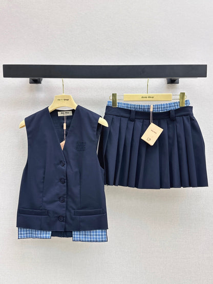 M*u 25ss color-blocked vest