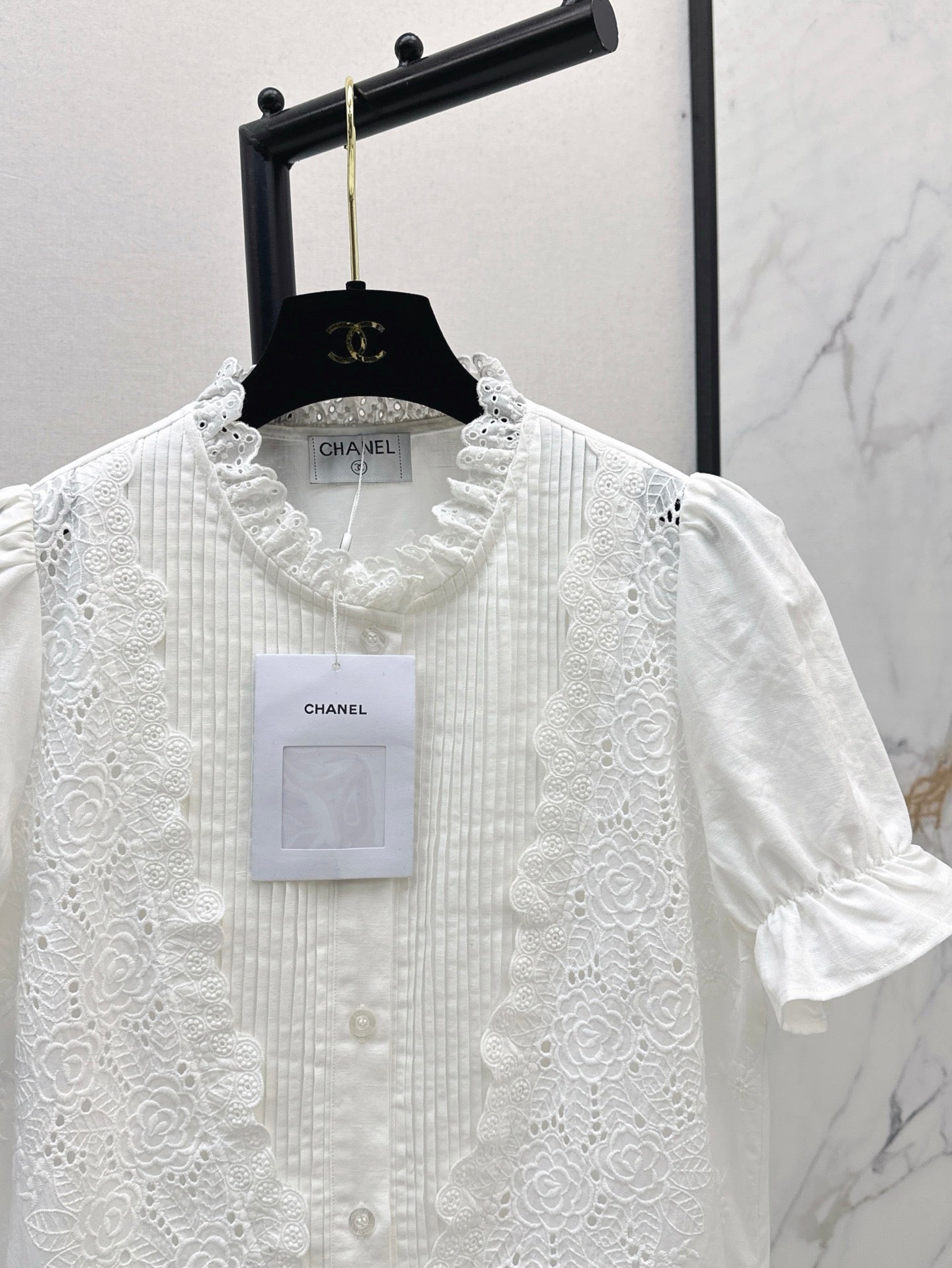 C*nel 25ss embroidered ruff-sleeve shirt