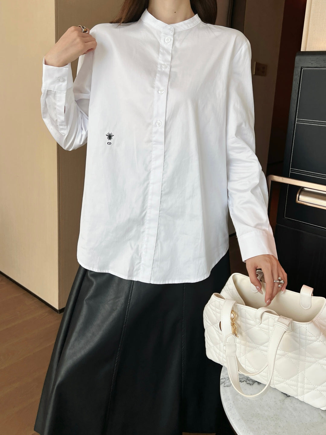 D*r 25ss bee embroidered long blouse