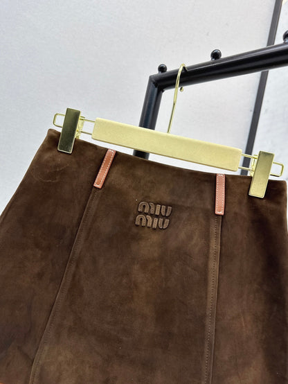 M*u 25ss suede shorts
