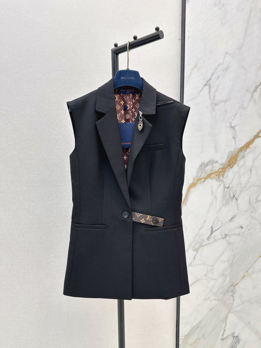 Loui* 25ss monogram accent sleeveless blazer