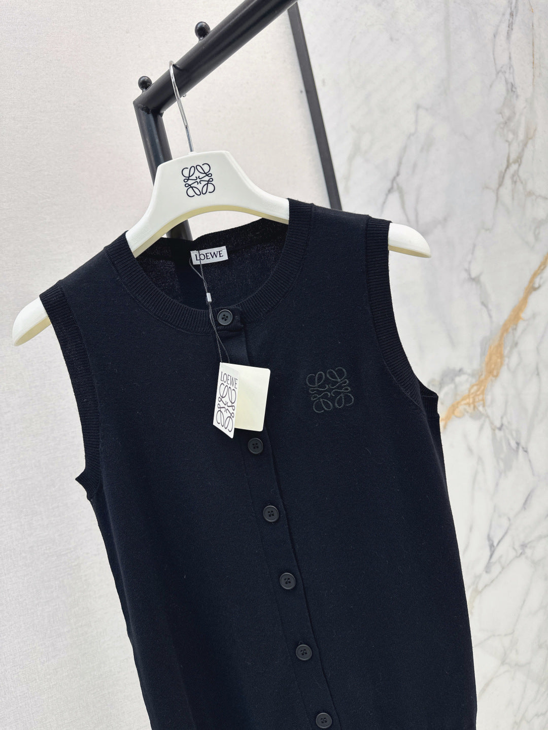 Loe* 25ss knit vest
